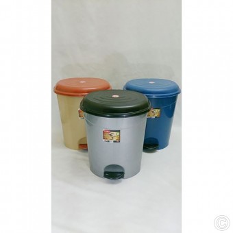 Plastic Pedal Bin 22L No 4