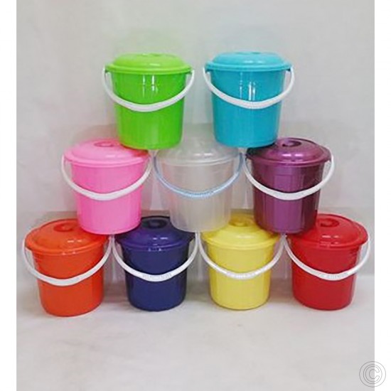 Sturdy Plastic Bucket With Lid Clear 5L